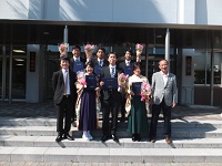 2018 graduation5.jpg(49109 byte)